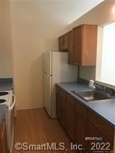 196 Crown St #2E - Photo 5 of 10