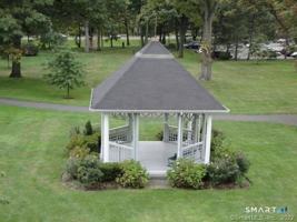 featured image of 138 Woodside Grn #2C