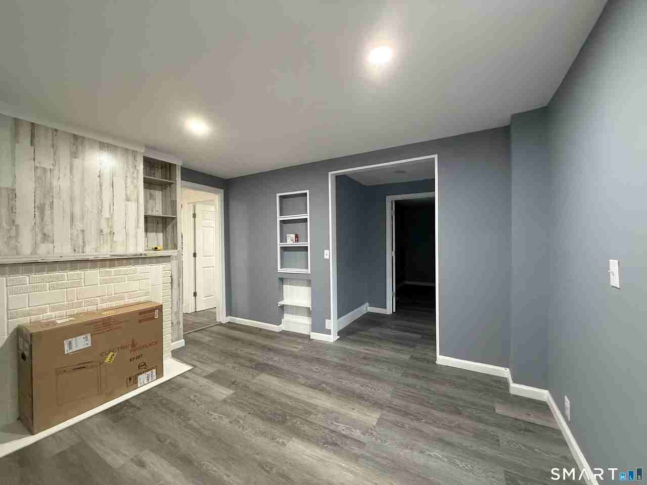 171 Pearl St #1stFL - Photo 5 of 11