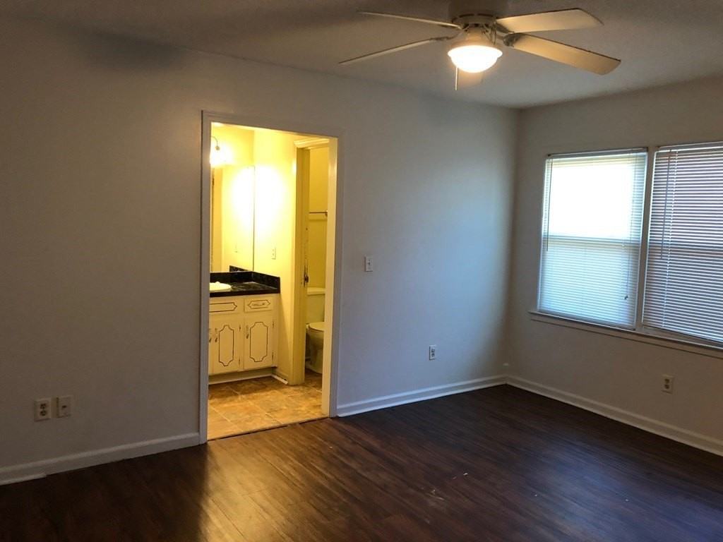 1011 Cynthia Dr - Photo 3 of 5