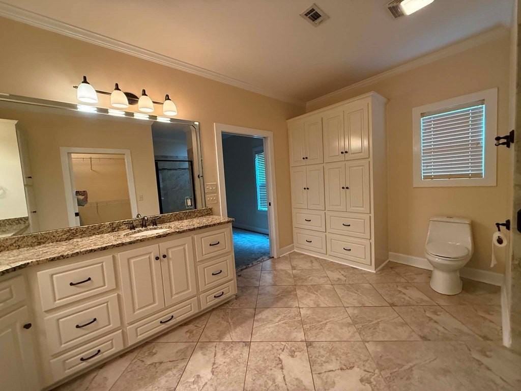 127 Princeton Dr - Photo 7 of 20