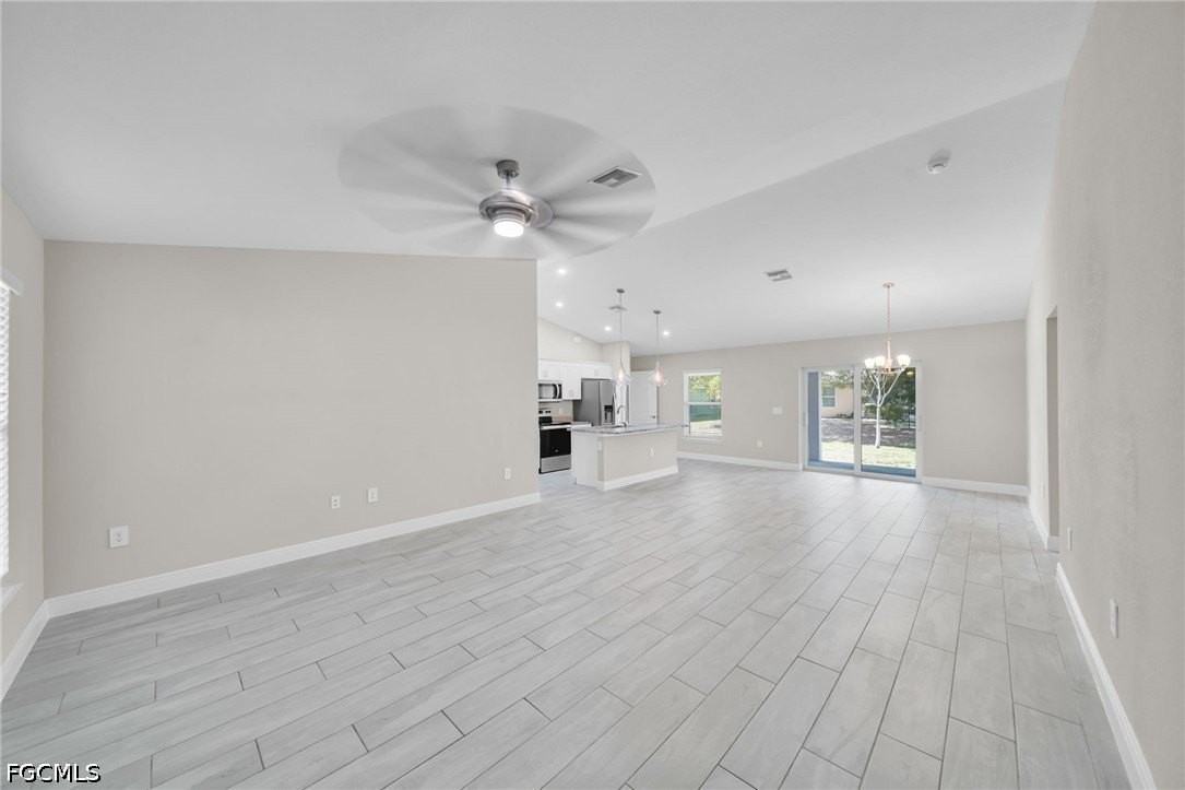 4326 Ne 24th Pl - Photo 4 of 29