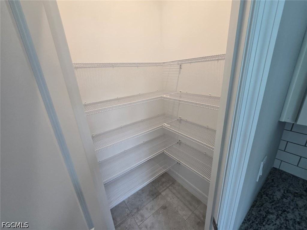 1021 Alcalde St E - Photo 6 of 27