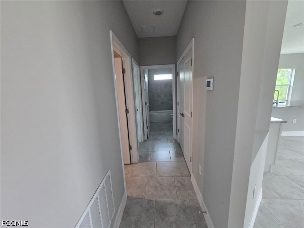 1021 Alcalde St E - Photo 7 of 27
