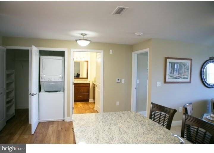 1015 Andrew Dr - Photo 4 of 22