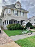 featured image of 205 7th Ave