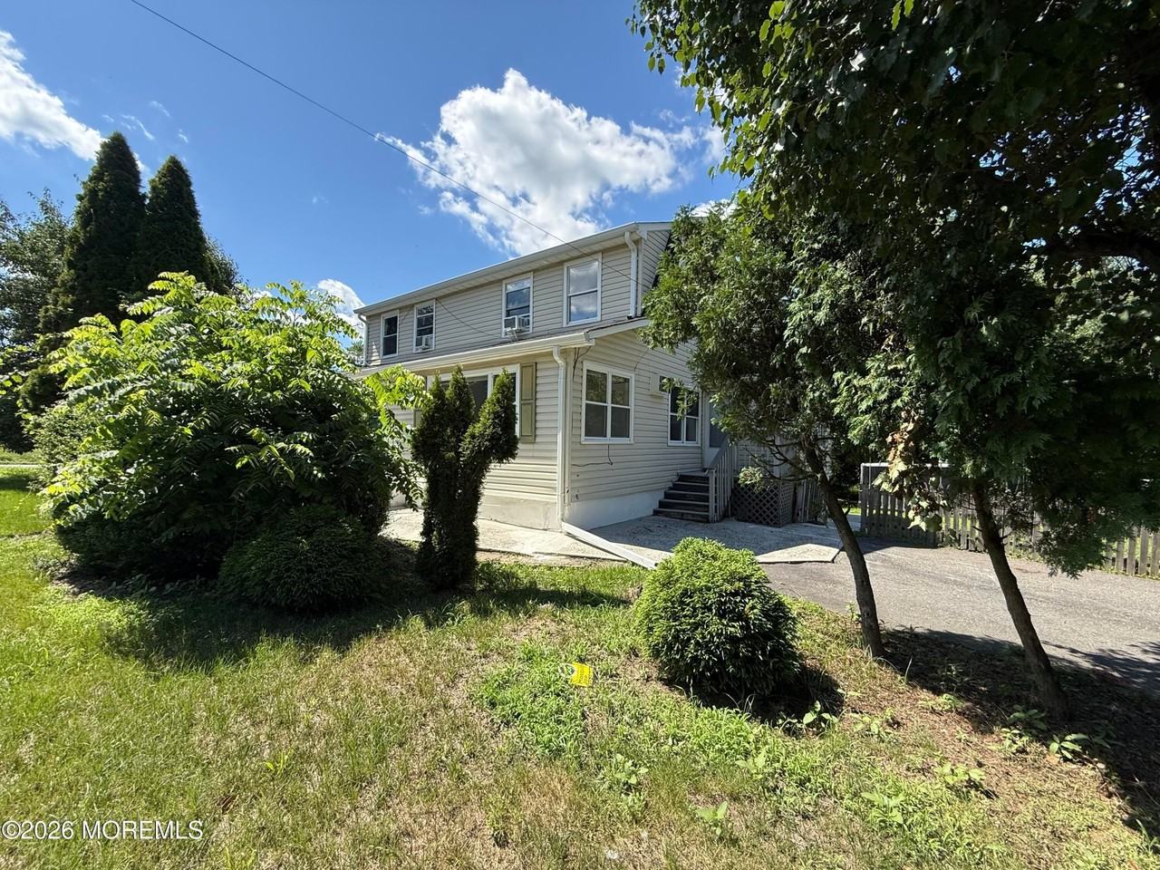 236 W Farms Rd - Photo 2 of 15