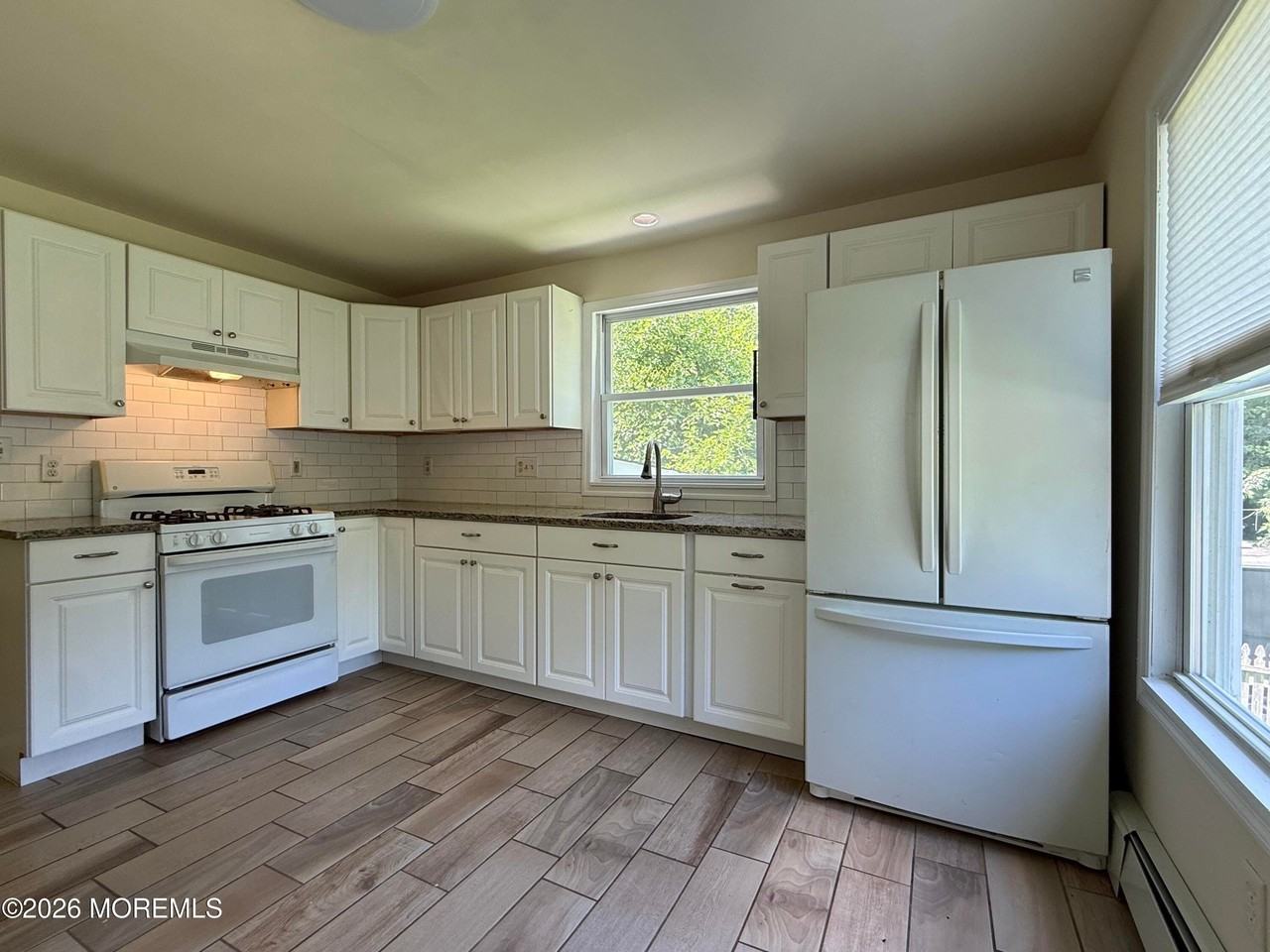 236 W Farms Rd - Photo 3 of 15