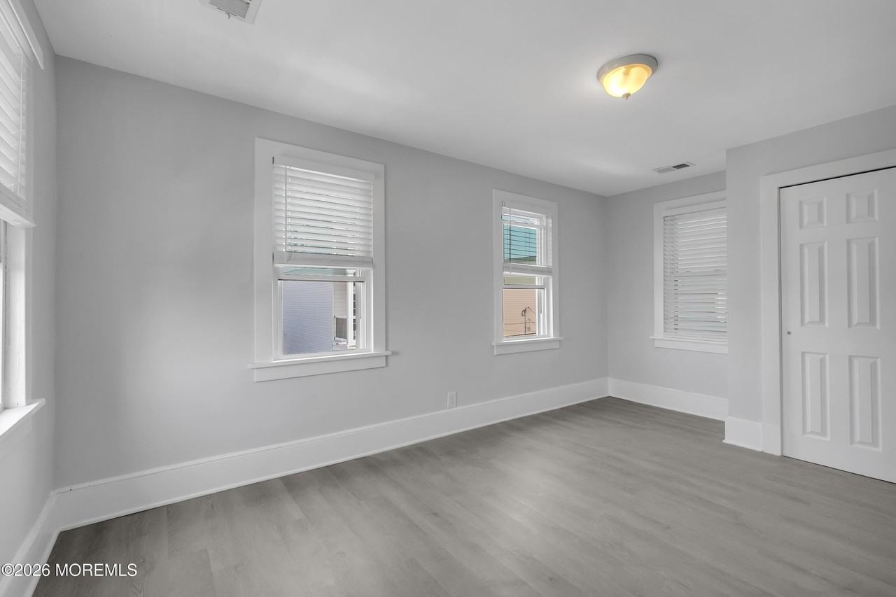 10 E Church St - Photo 7 of 39