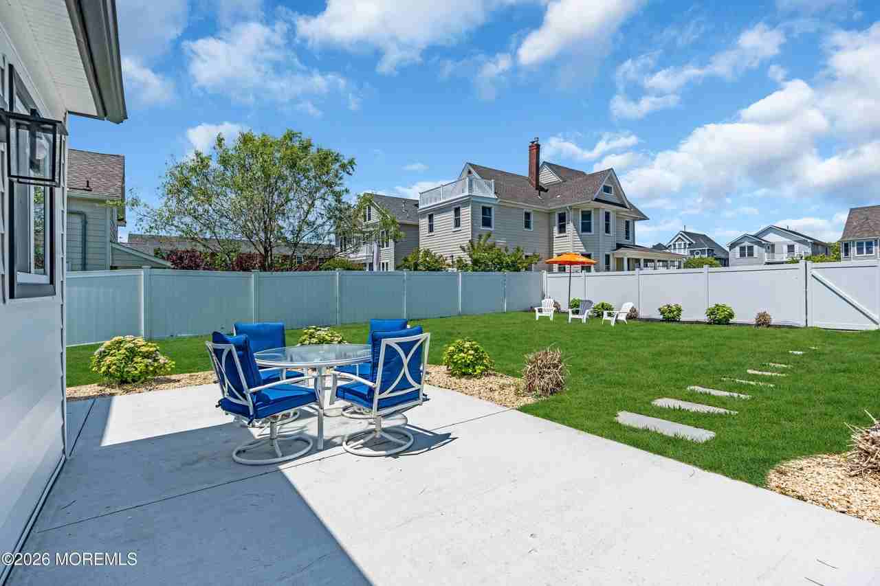 101 4th Ave - Photo 4 of 29