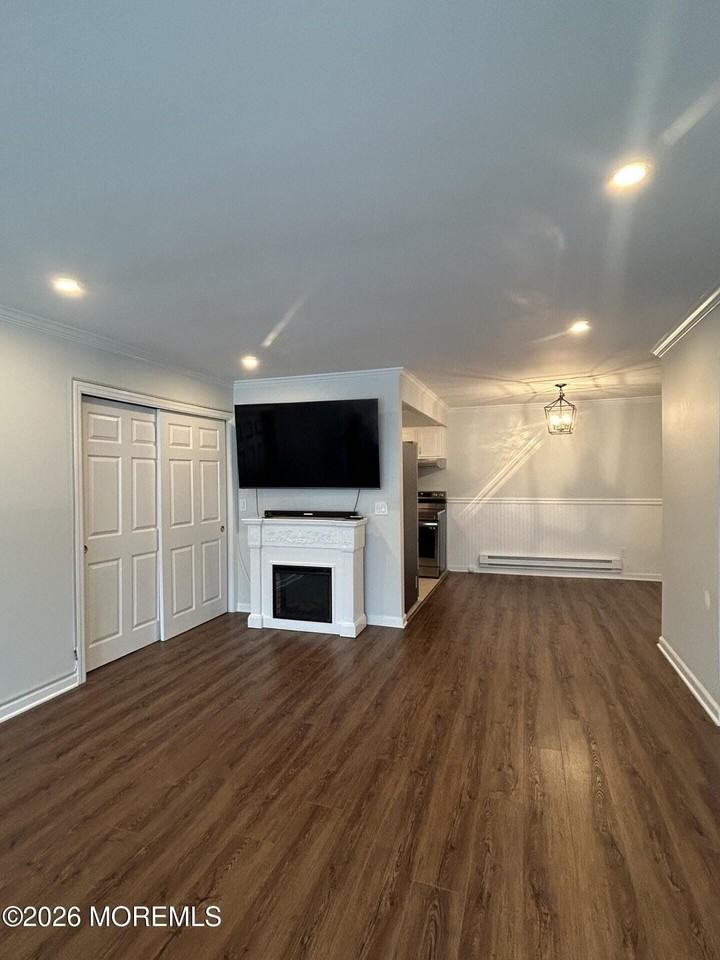 1187 Ocean Ave - Photo 2 of 11