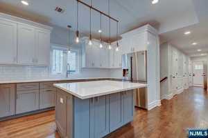 featured image of 38 Forest St