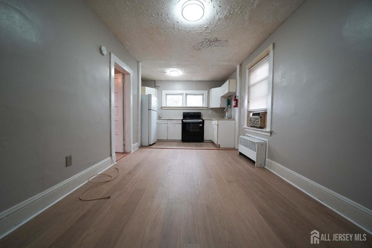 211 S 11th Ave #2 - Photo 5 of 12