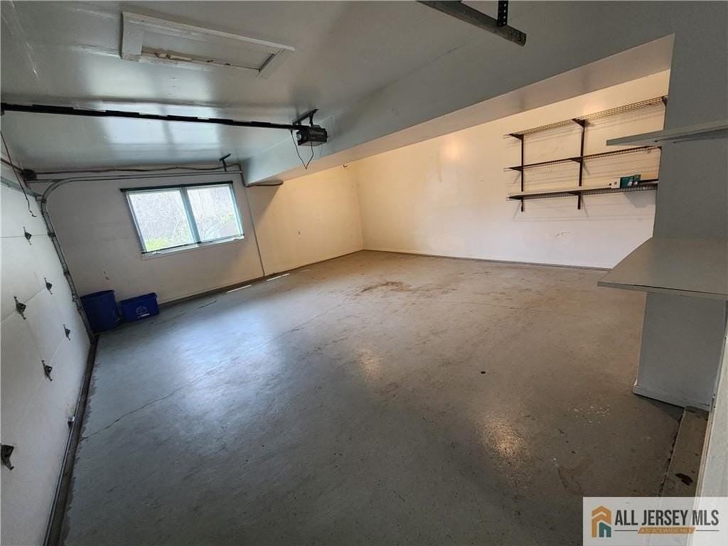 254 Sayre Dr - Photo 5 of 29