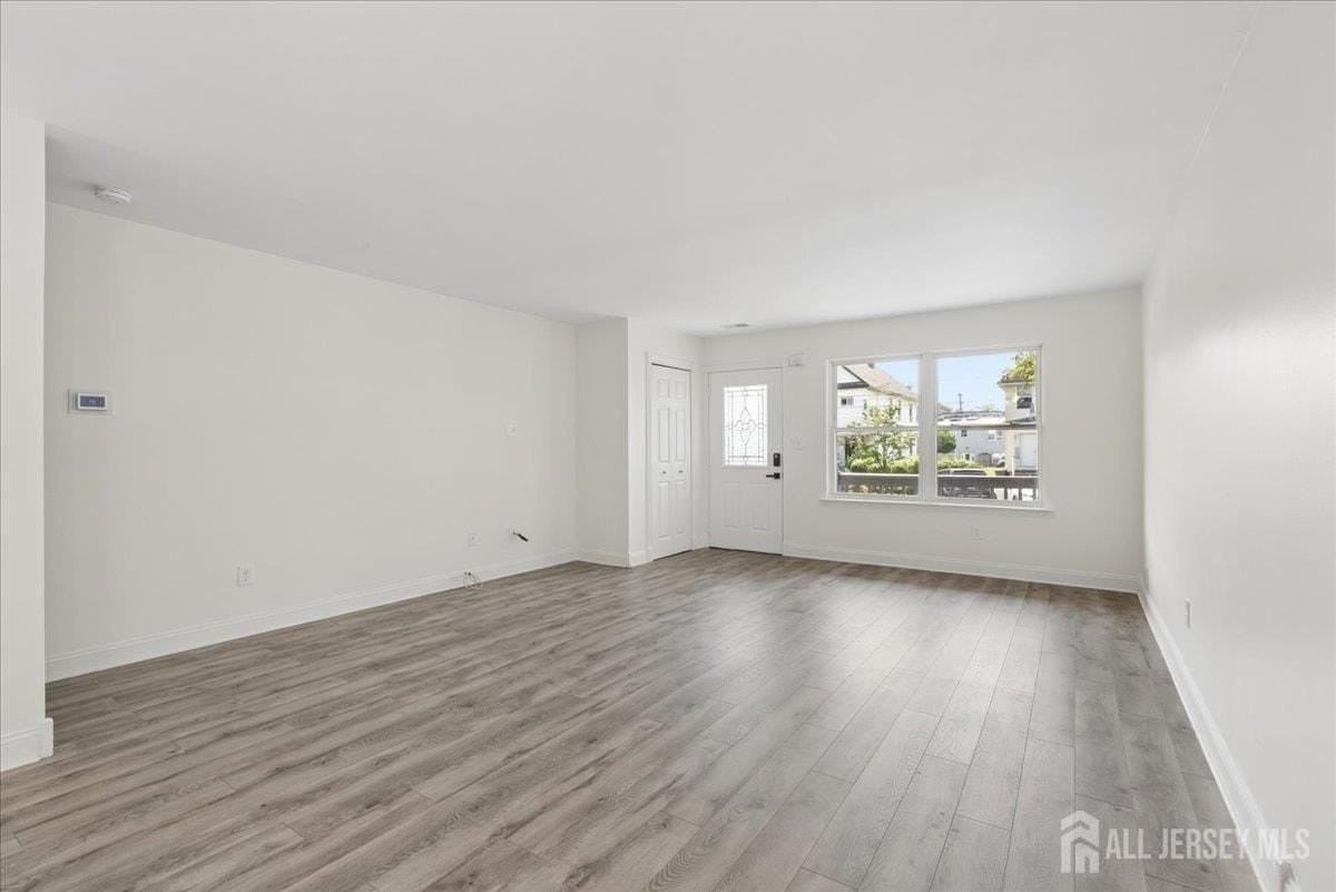 155 Emerson St - Photo 3 of 25