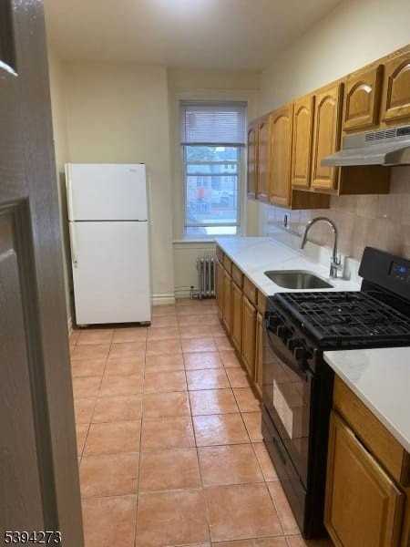 13537 40th St #104 - Photo 4 of 4