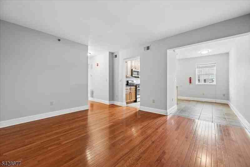 28 W Main St #2D - Photo 3 of 18
