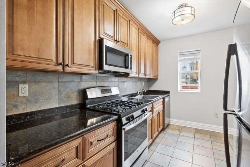 28 W Main St #2D - Photo 5 of 18