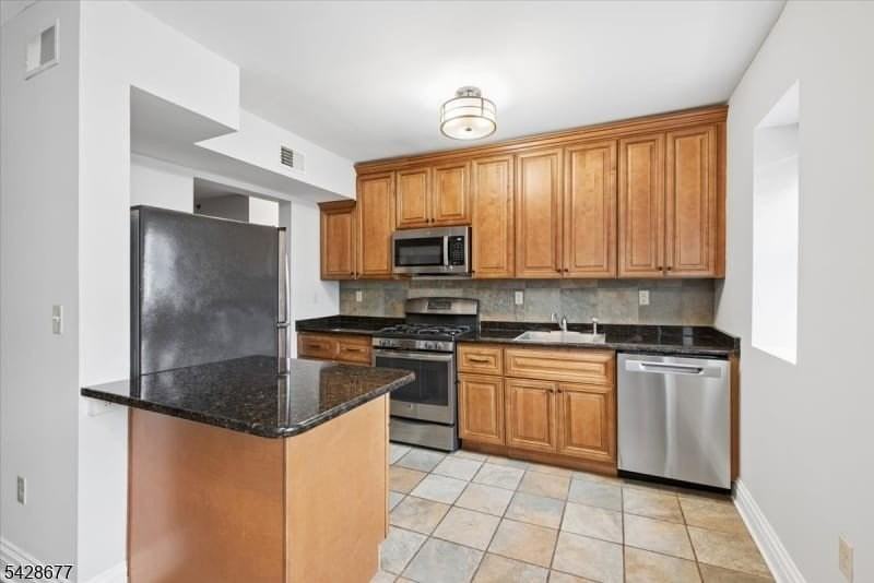 28 W Main St #2D - Photo 6 of 18
