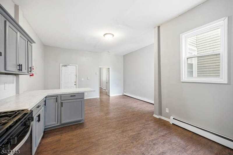 169 Mount Prospect Ave - Photo 2 of 15