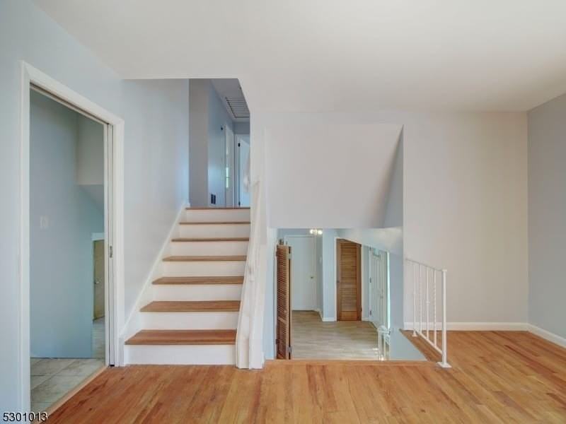 17 Brook Pl - Photo 5 of 22