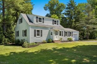 124 Holmes Oval - Photo 1 of 1