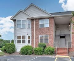 featured image of 32 Rebecca Rd