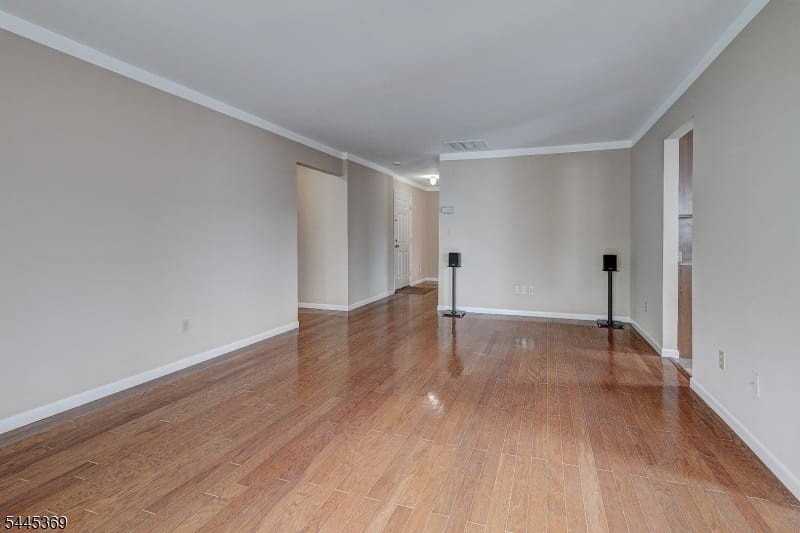 32 Rebecca Rd - Photo 4 of 29