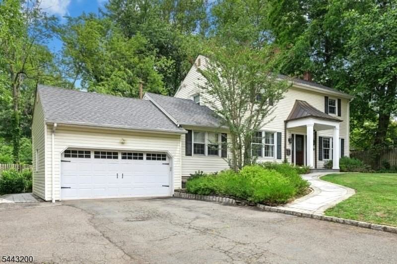 162 Mountainview Dr - Photo 3 of 36