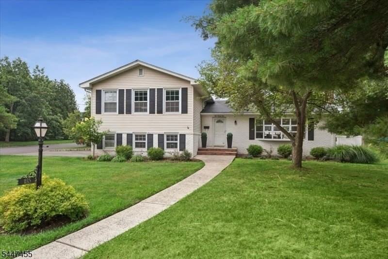135 Commonwealth Ave - Photo 2 of 36