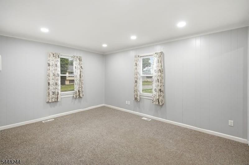 28 Edgewood Ter - Photo 3 of 18