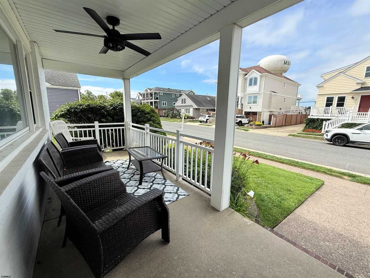 307 N Essex Ave - Photo 4 of 23