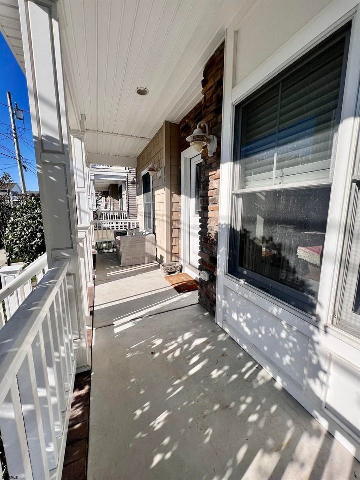 107 N Douglas Ave - Photo 4 of 38