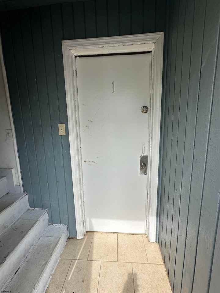 2521 Centennial Ave - Photo 2 of 8