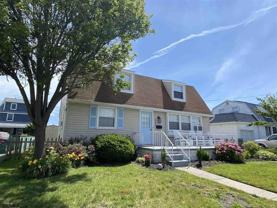 325 14th St S - Photo 1 of 1