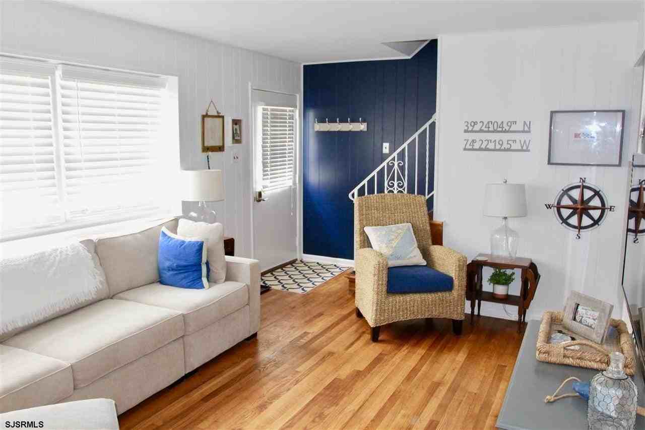 325 14th St S - Photo 4 of 29