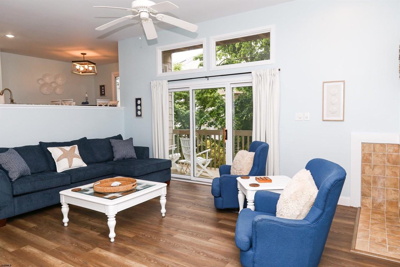 17 Coquille Beach Dr #17 - Photo 6 of 32