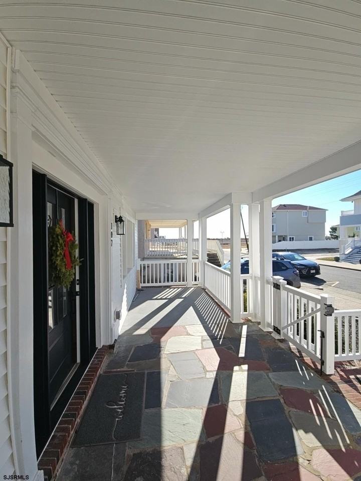 107 S Dover Ave - Photo 5 of 44