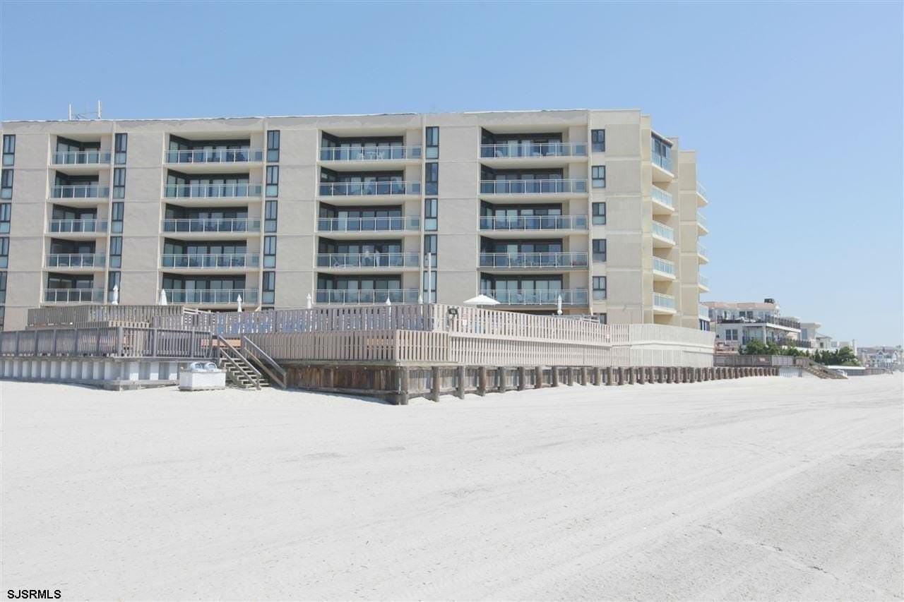 2700 Atlantic Ave #602