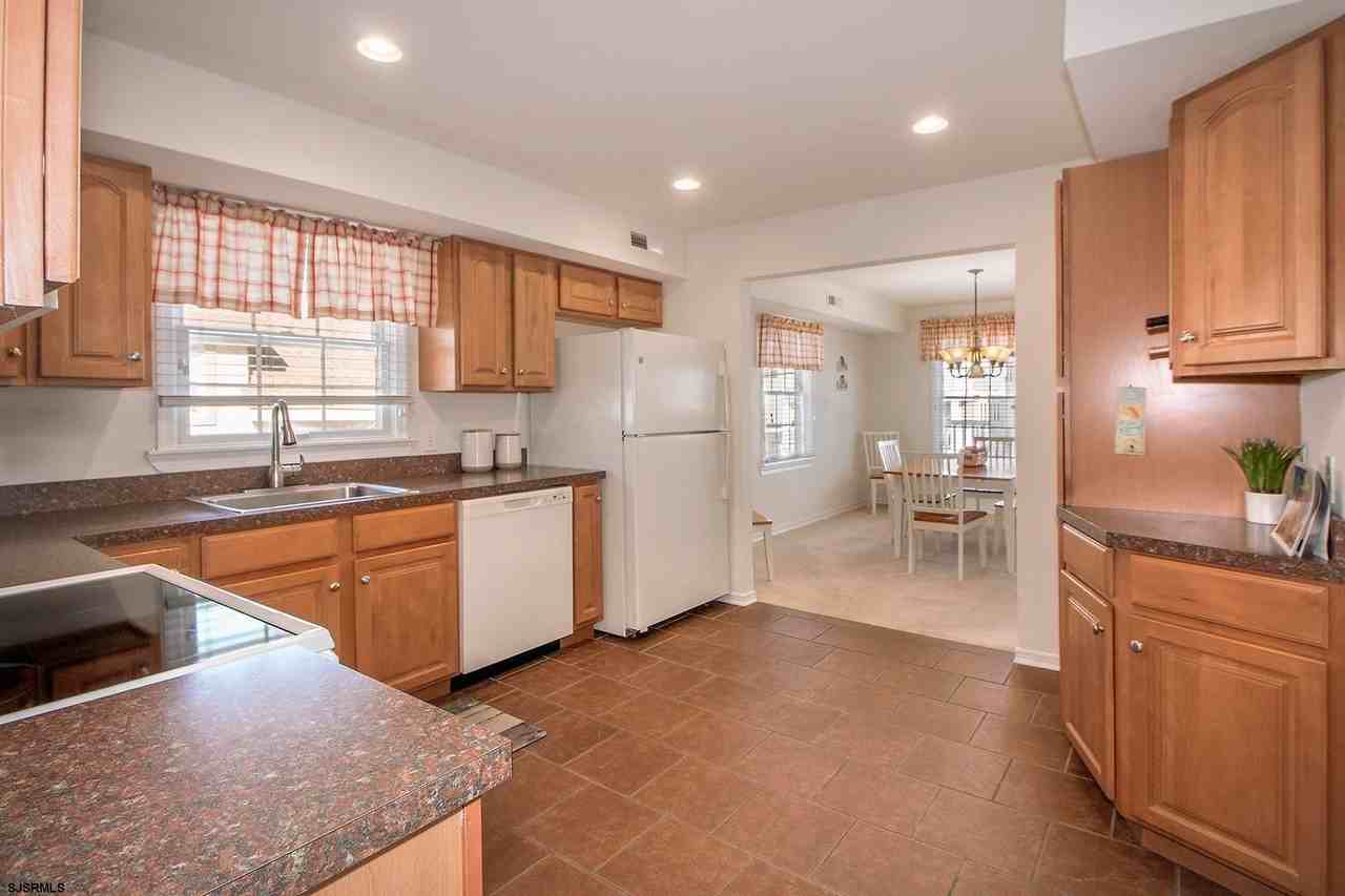 18 N Adams Ave - Photo 7 of 23