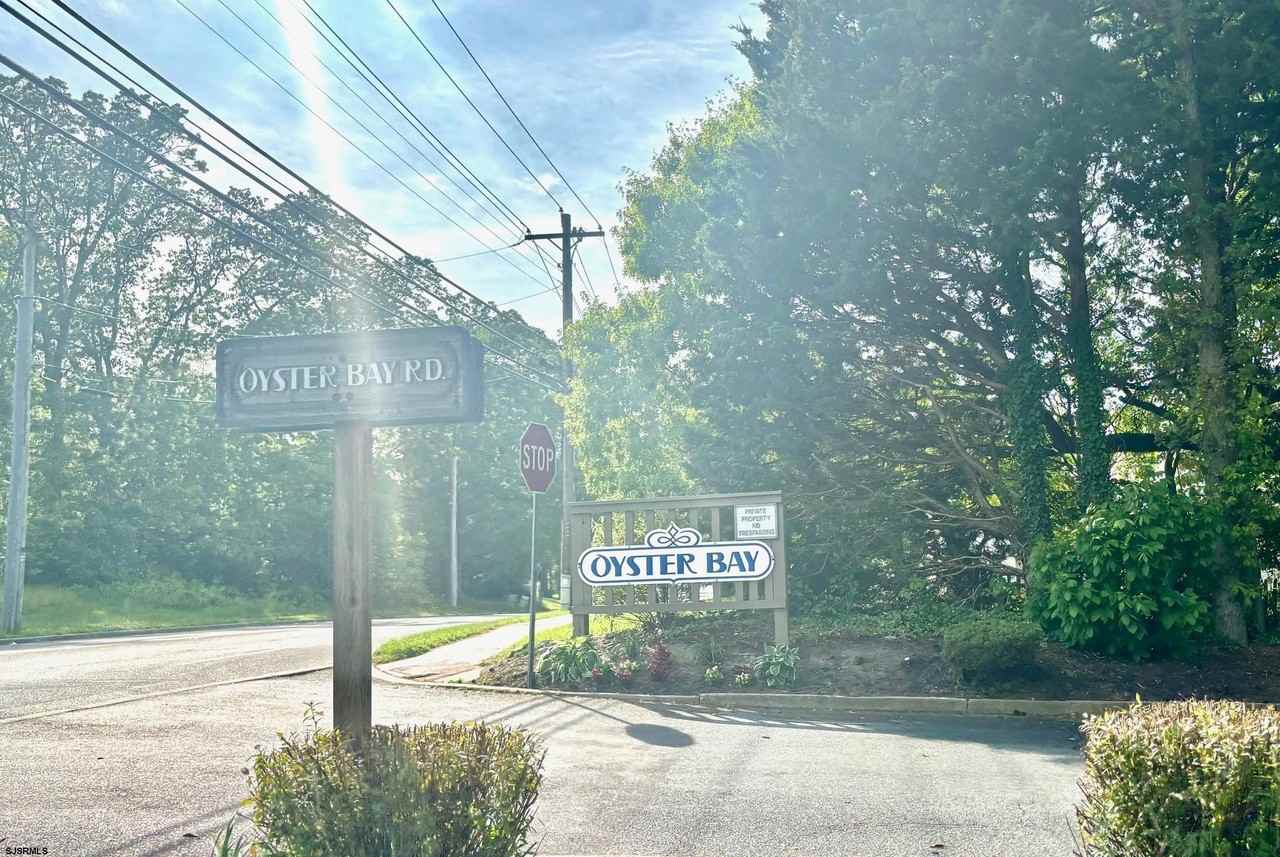 27 Oyster Bay Rd #G - Photo 5 of 31