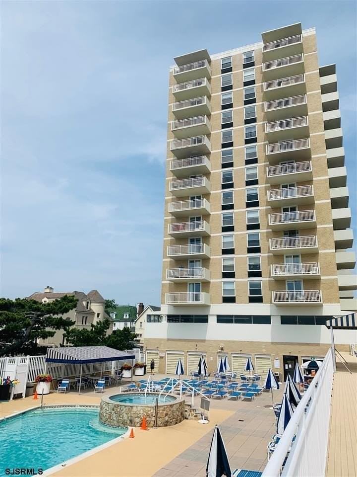 101 S Plaza Pl #802
