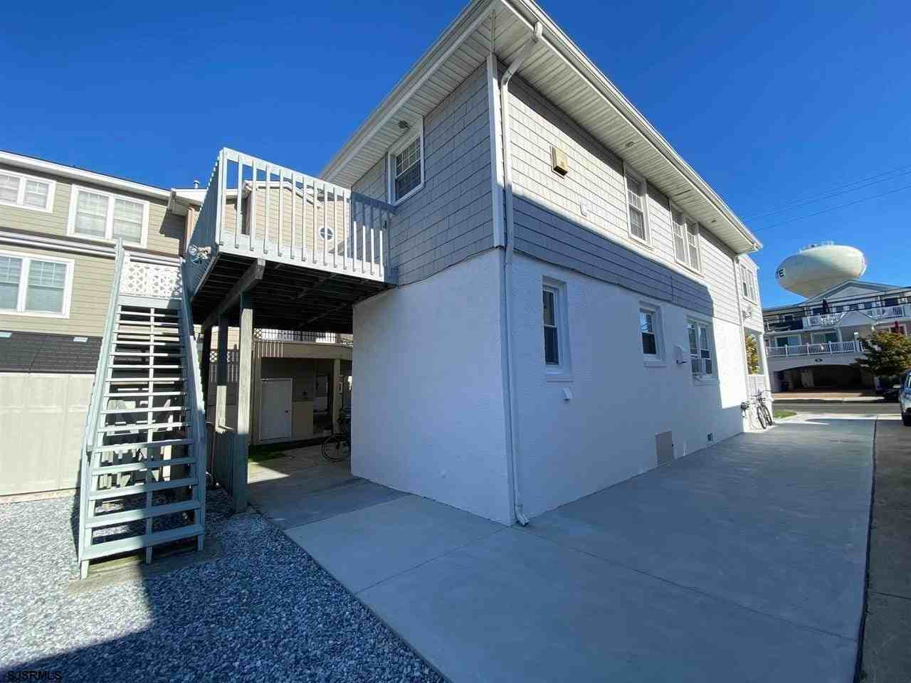 112 N Washington Ave #1stFL - Photo 2 of 16