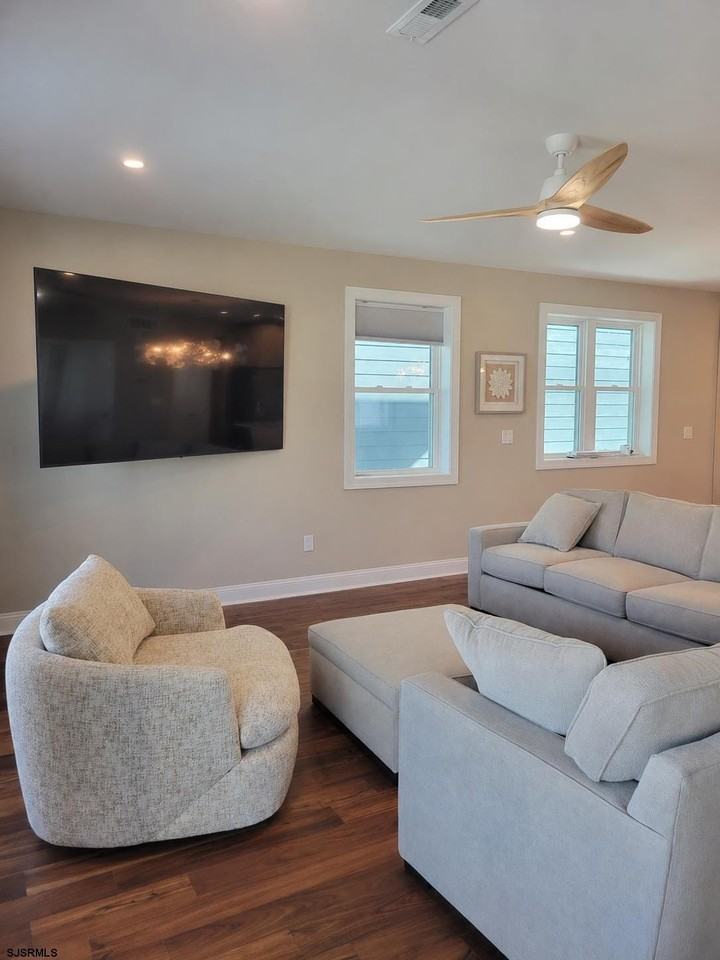 18 N Buffalo Ave - Photo 7 of 32