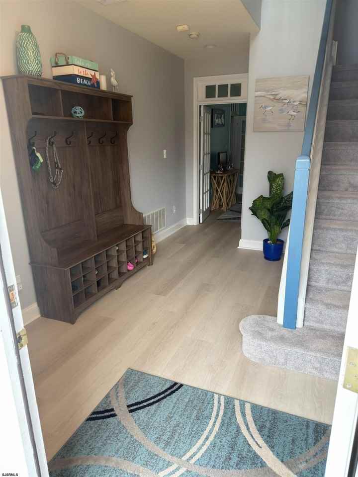 32 S Coolidge Ave - Photo 3 of 32