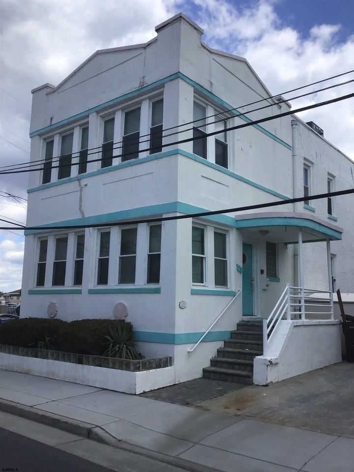 123 N Cornwall Ave #2ndFL