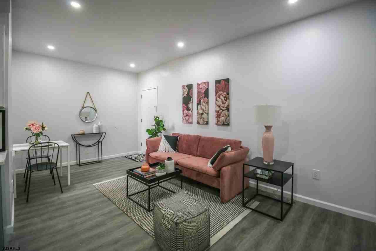 225 Atlantic Ave #C6 - Photo 3 of 29