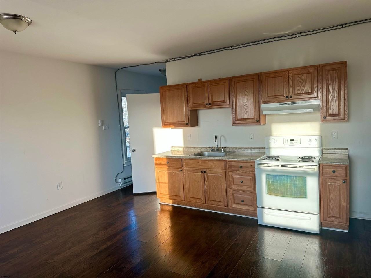 37 N Massachusetts Ave #3 - Photo 4 of 16
