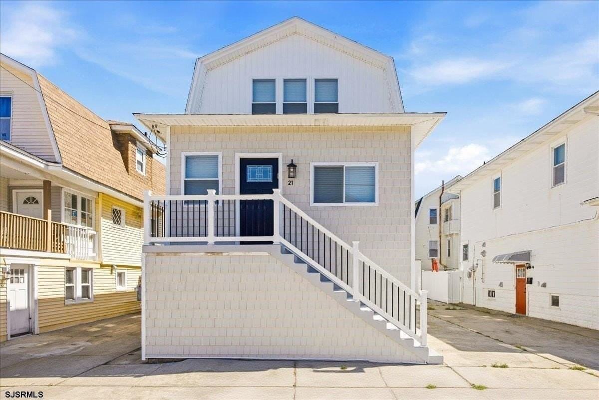 21 N Nashville Ave