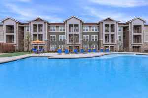 featured image of 5712 Azle Ave